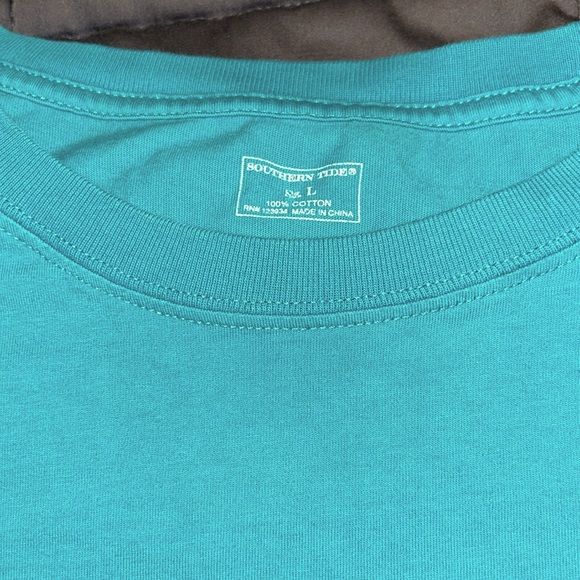 Men’s short sleeve Tshirt Southern Tides size Large. Like new - Picture 4 of 4